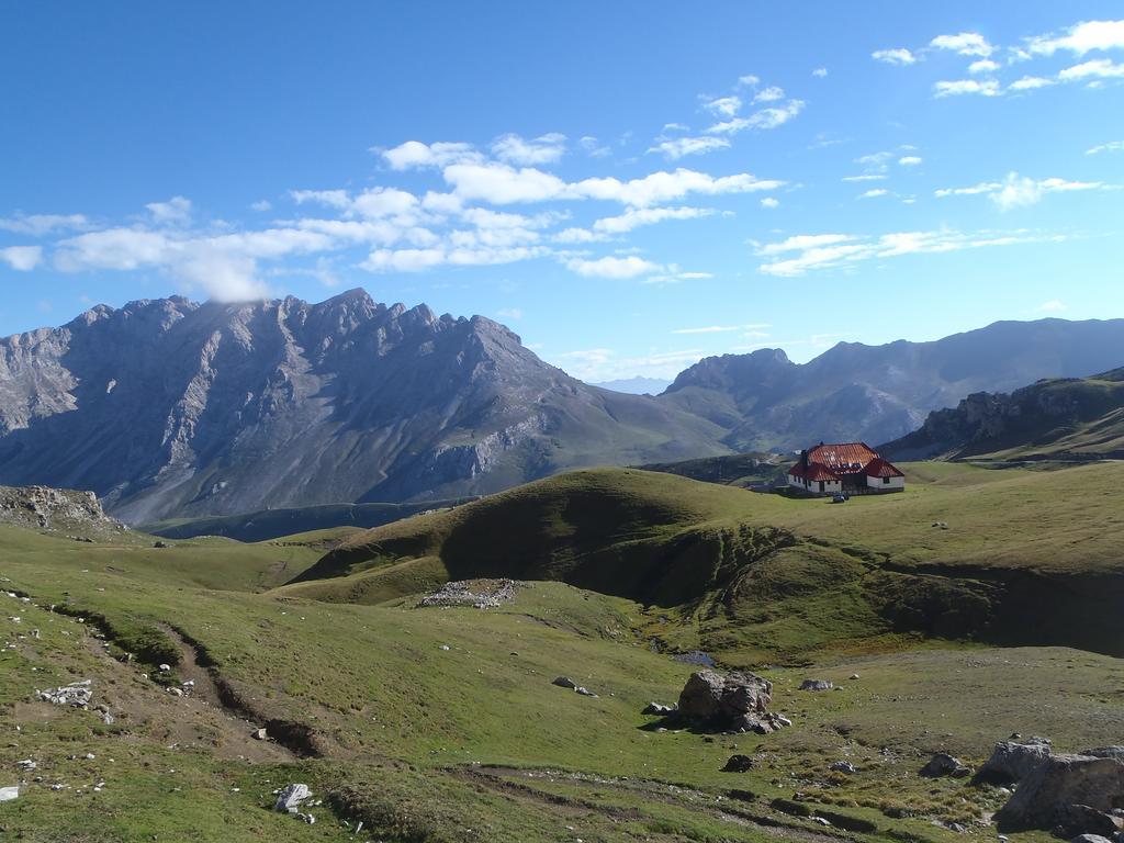 La Anjana Ojedo Potes Exterior photo